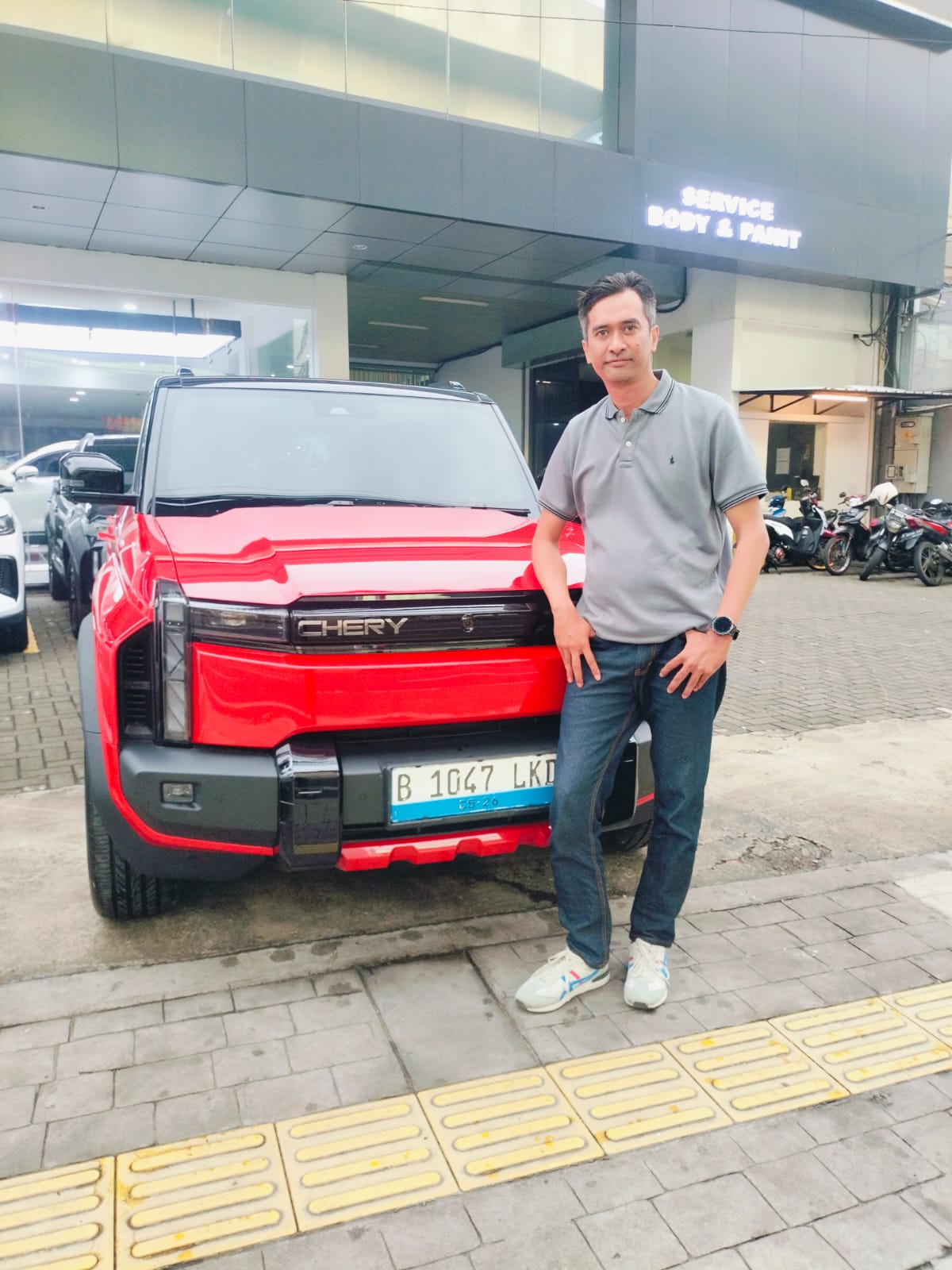 Profil Agus Sales Chery